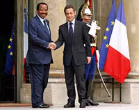 Paul Biya re&ccedil;u par Nicolas Sarkozy